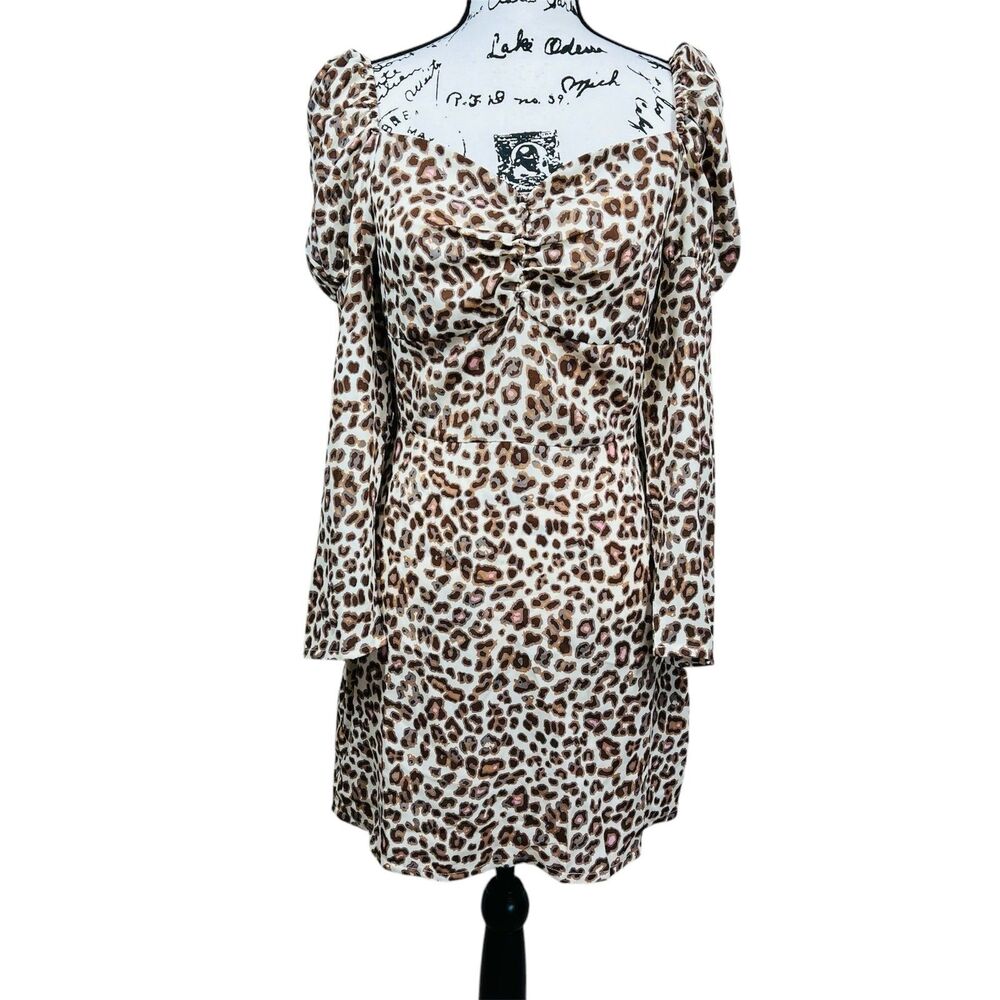 Missguided puff-shouldered animal print mini dress size 6 cocktail party barbie